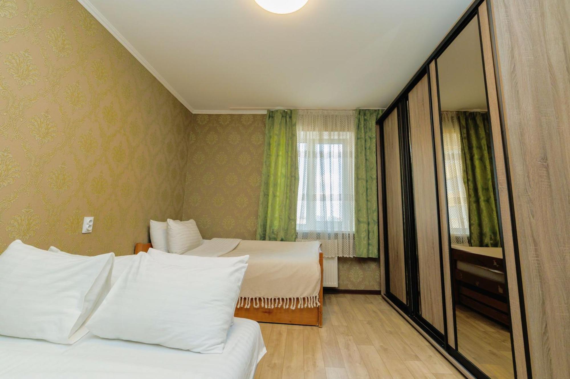 Alexapartments: 2-room Flat With 4 Beds, Ac & 24/7 Self Check-in *