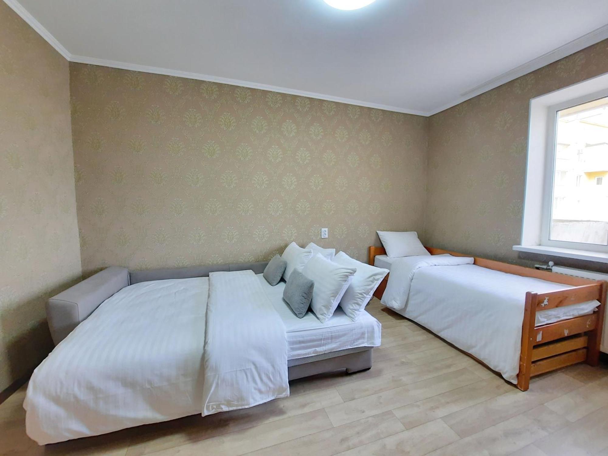 Alexapartments: 2-room Flat With 4 Beds, Ac & 24/7 Self Check-in Apartment